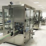 Macchina tappatrice per tappi metallici ROPP con riempimento a pistone per olio d'oliva servoassistita a 4 teste