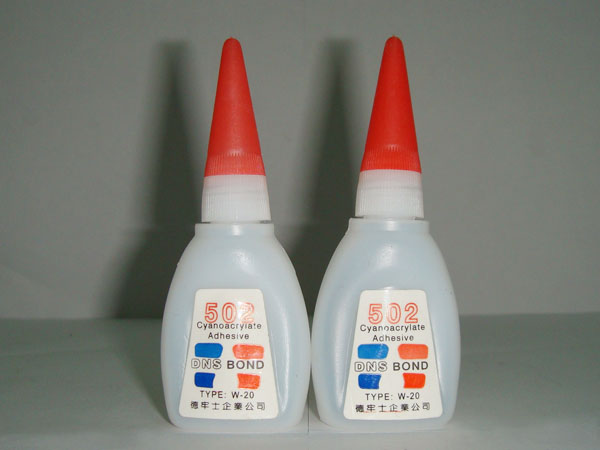 502 tappatrice di riempimento.jpg