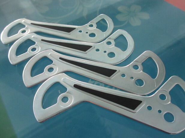 Etichettatrice per sacchetti di plastica con beccuccio semiautomatica per superfici piane