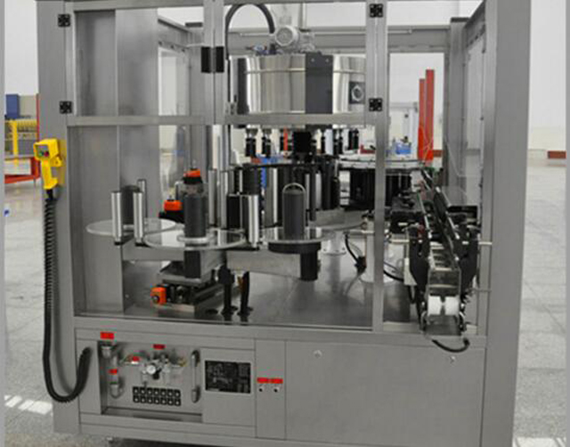 etichettatura colla.jpg