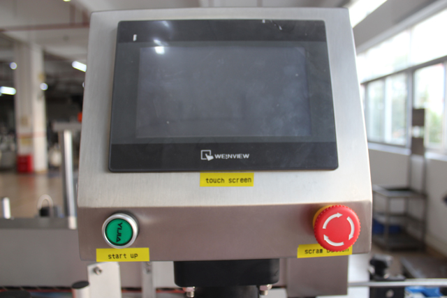 etichettatrice bifacciale (1).JPG