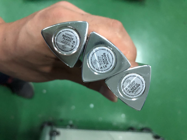 NO3 campioni di etichettatura rossetto.jpg