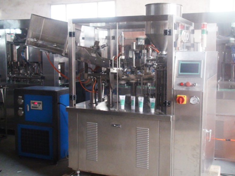 tubes filling sealing machines tubi riempimento sigillatura attrezzatura.jpg