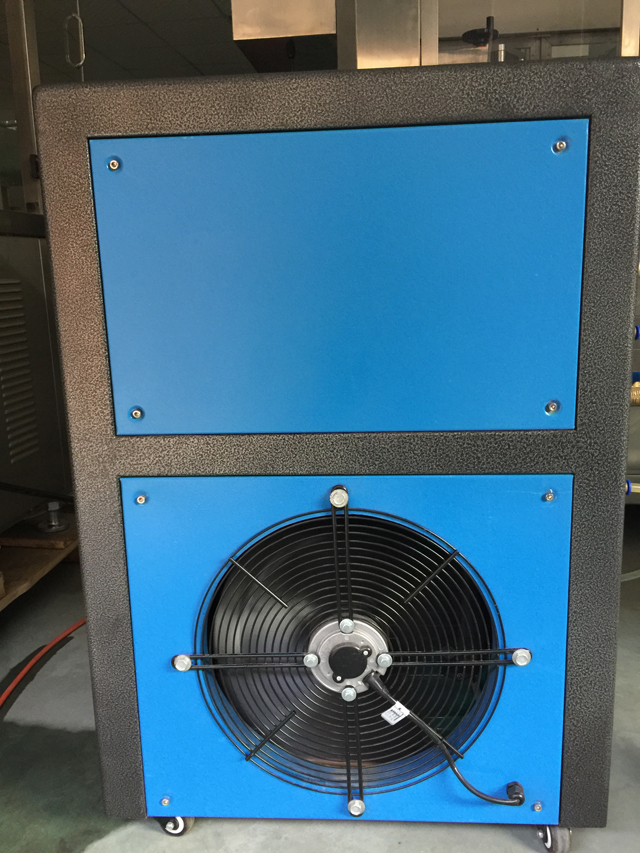 auxilliary equipment for filling sealing machines refrigeratore per macchinario riempimento sigillatura tubiu.jpg