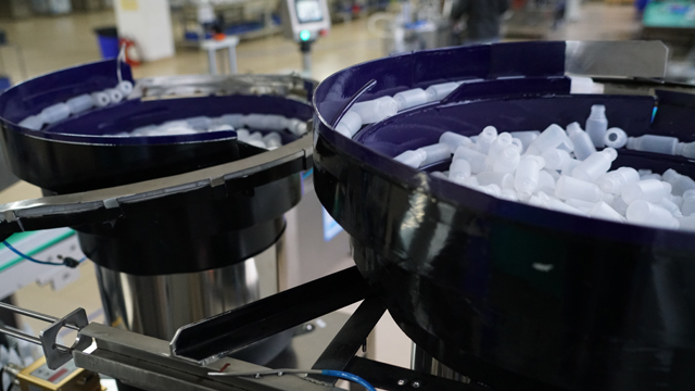 alimentatore di bottiglia.jpg