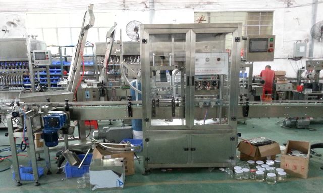 tappatura automatica sottovuoto