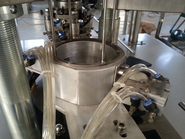 testa di tappatura.jpg