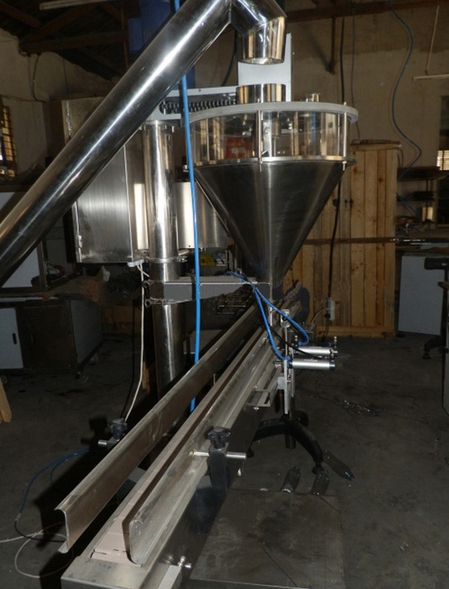 lateral shot for auger filling machine powder fabbrica di farina di riempimento a coclea.jpg
