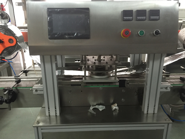 macchina sigillatrice per barattoli.jpg