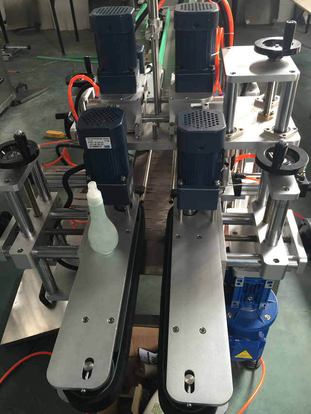 sistema di distribuzione dei barattoli.jpg