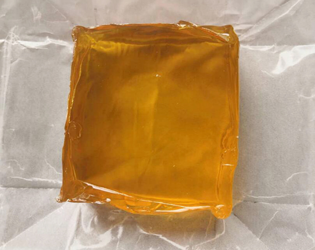 materiali di colla a caldo.jpg