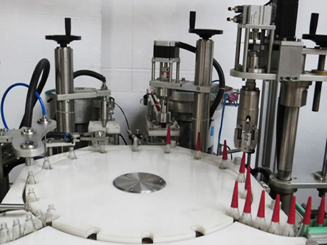 riempimento smalto per unghie rotativo capping.jpg