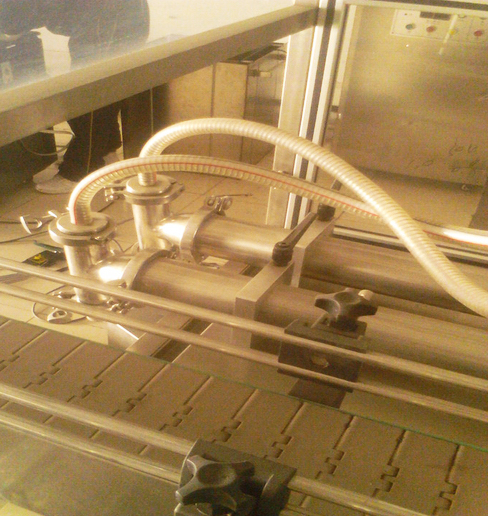 riempitrice doppia testa dotata di automatico.jpg