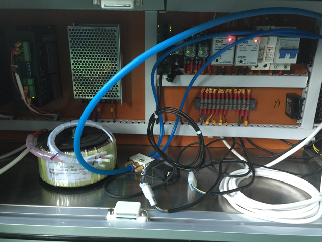 componente elettrico per macchine etichettatrici.jpg