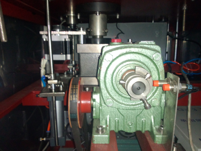 internal tubes filling sealing machine riempitrice sigillatrice tubi semi automatica.jpg