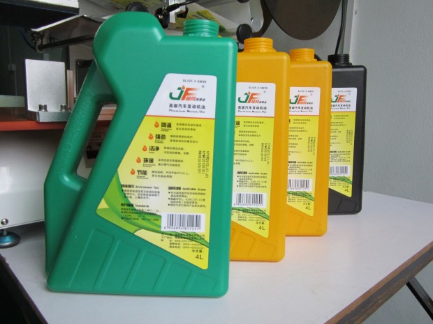 effetto etichettatura superficie piana.jpg