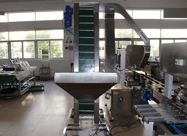 sistema di sollevamento tappi (3).JPG