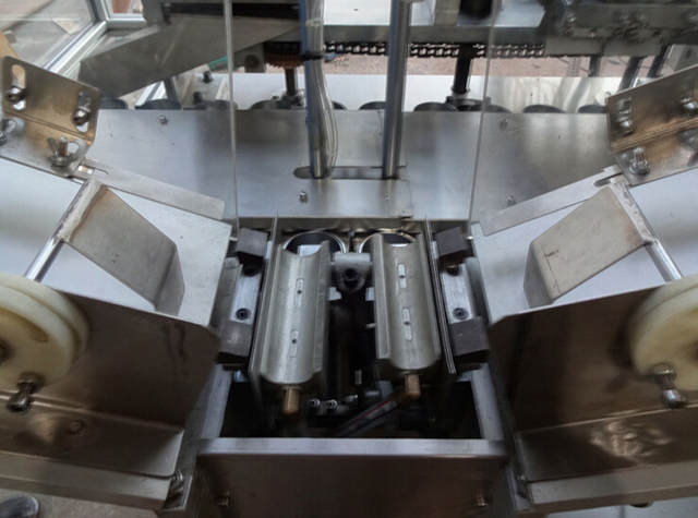 scivolo per porta tubi.jpg