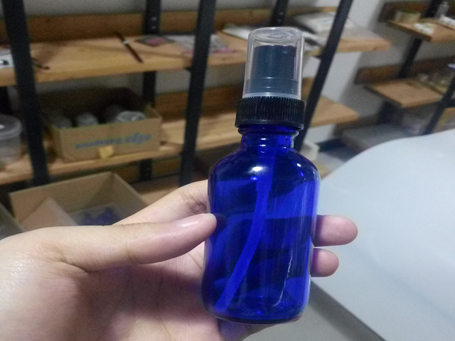 Bottiglie di olio essenziale.jpg