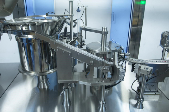 linea di riempimento siringhe (1).jpg