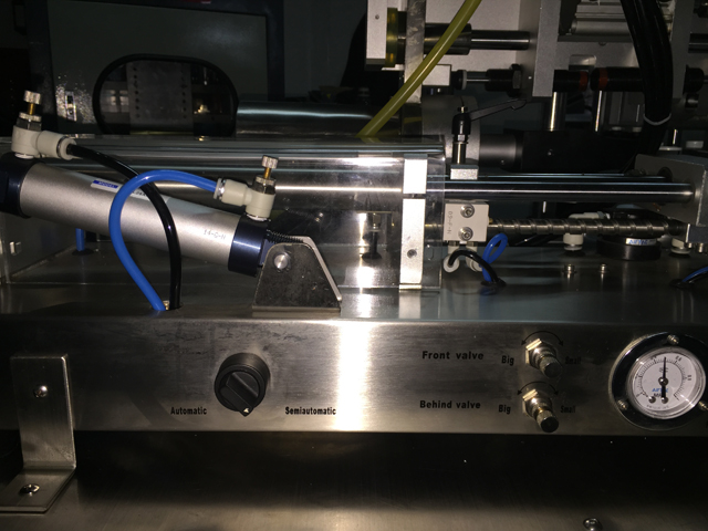 horizontal filling machine for filling process riempitrice orizzontale per tubetti filler sealer.jpg