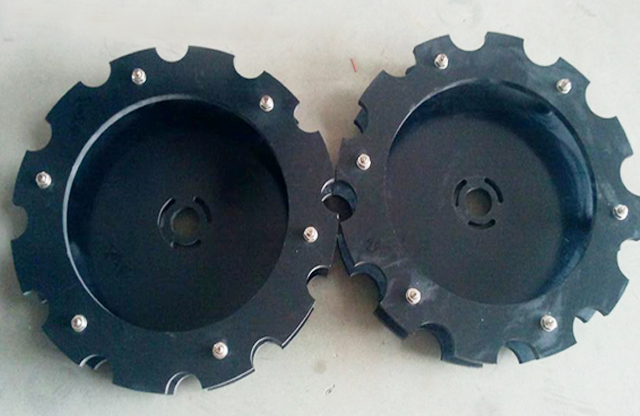 tappi per macchine tappatrici.jpg