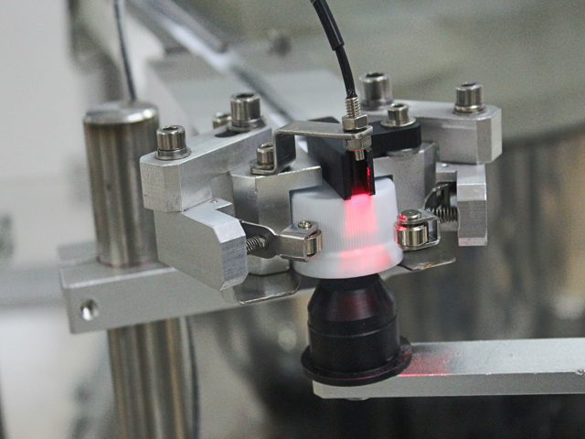 Macchinari tappatura in dettaglio.jpg