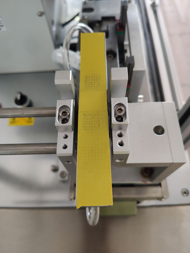 etichette stampa cavi filo macchina dettagli (6).jpg