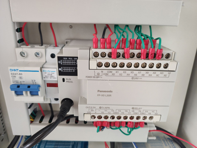 etichette stampa cavi filo macchina dettagli (1).jpg