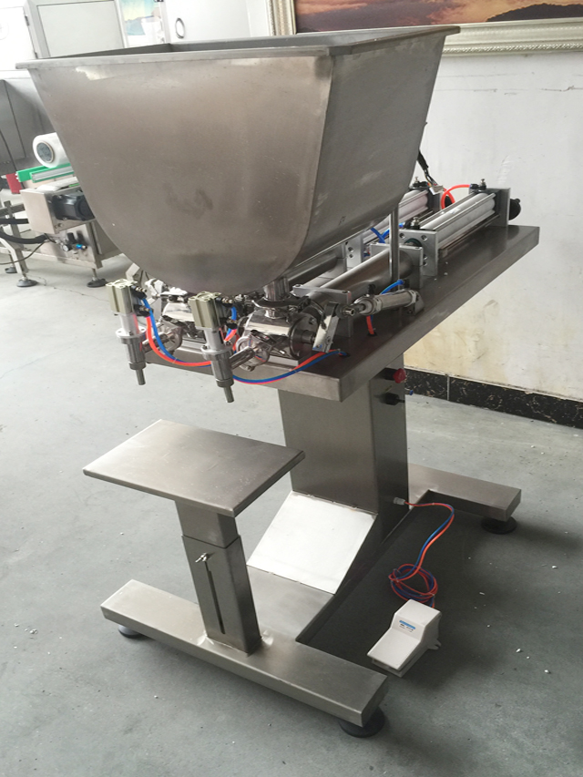 filling machinery macchinario.jpg