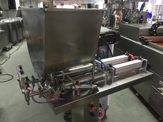 ugelli della macchina riempitrice verticale.JPG