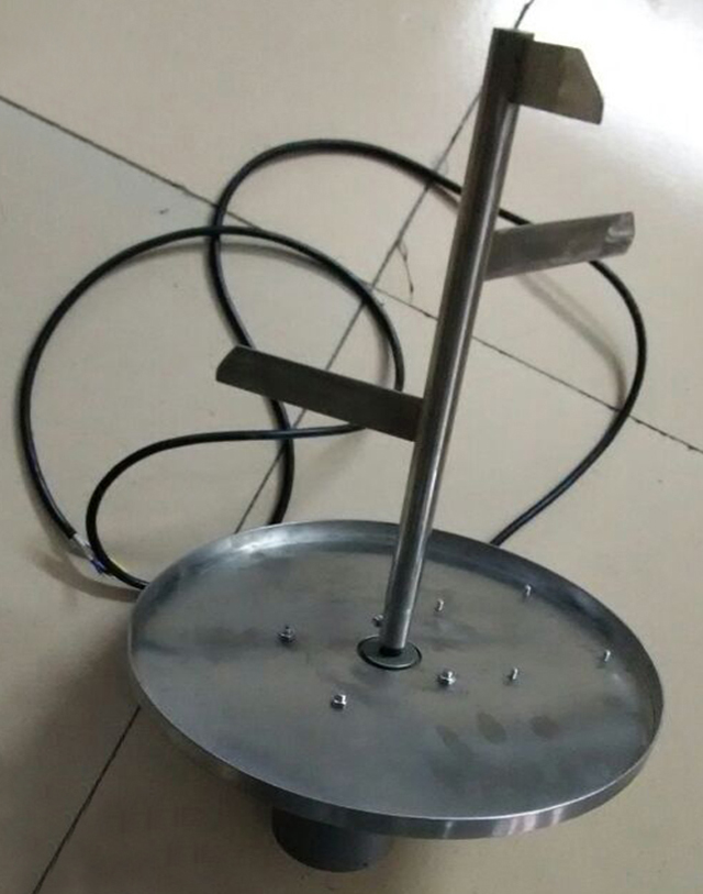 tramoggia con miscelatore.jpg