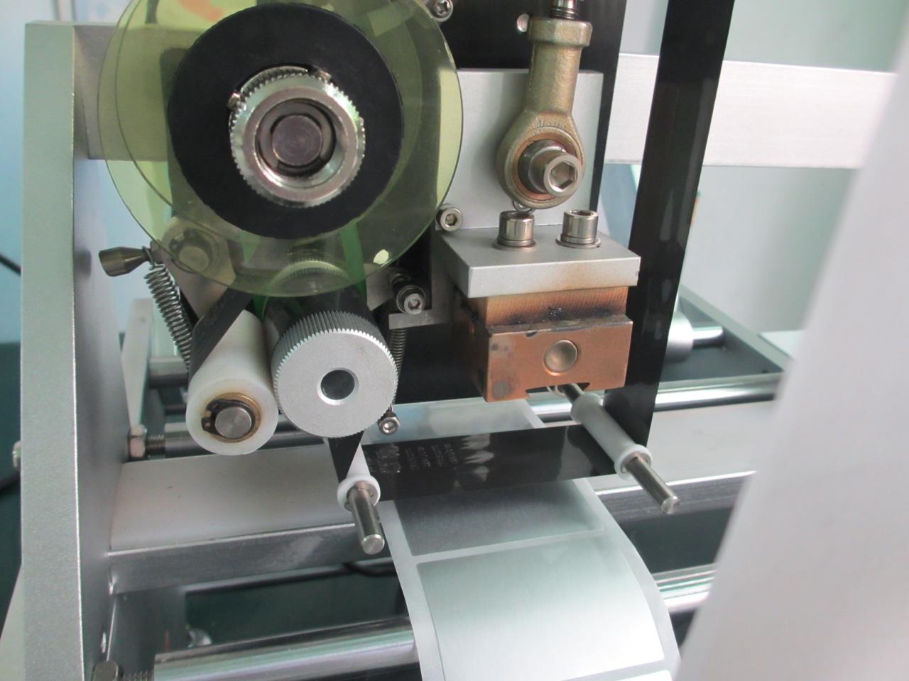 syringe labeling with printing coding function etichetta siringa con codificatore di stampa (5).JPG