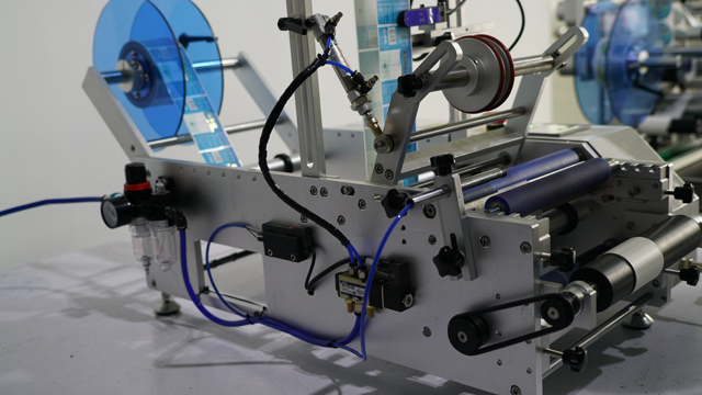 Immagini laterali per etichettatura macchinari.jpg