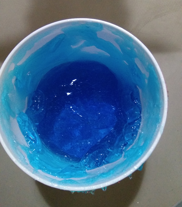 riempimento gel sanitario.jpg