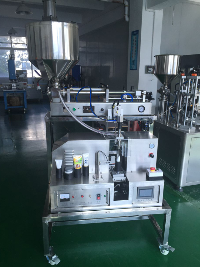 attrezzatura per la sigillatura di tubi di riempimento (1).jpg