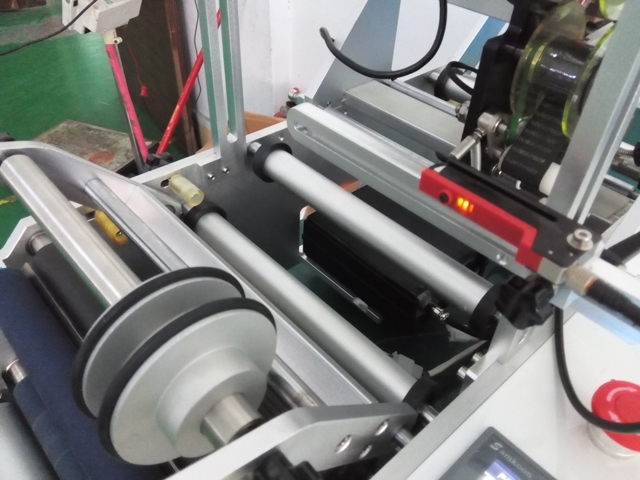 per macchina etichettatrice semiautomatica per tubi ERAN siringa con