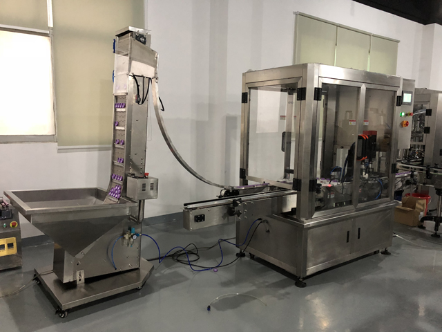 macchina tappatrice macchine cosmetiche.JPG